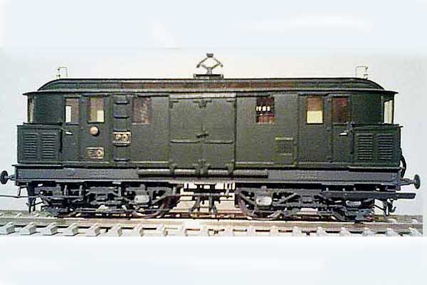 BB E-11 RMCF en laiton